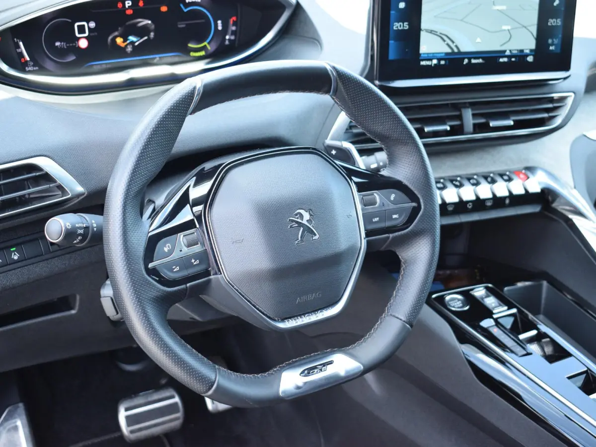 1.2 Hybrid 136 GT | Afn. Trekhaak l 360 CAMERA MET SENSOREN | NAVIGATIE & CARPLAY | E.C.C. |
