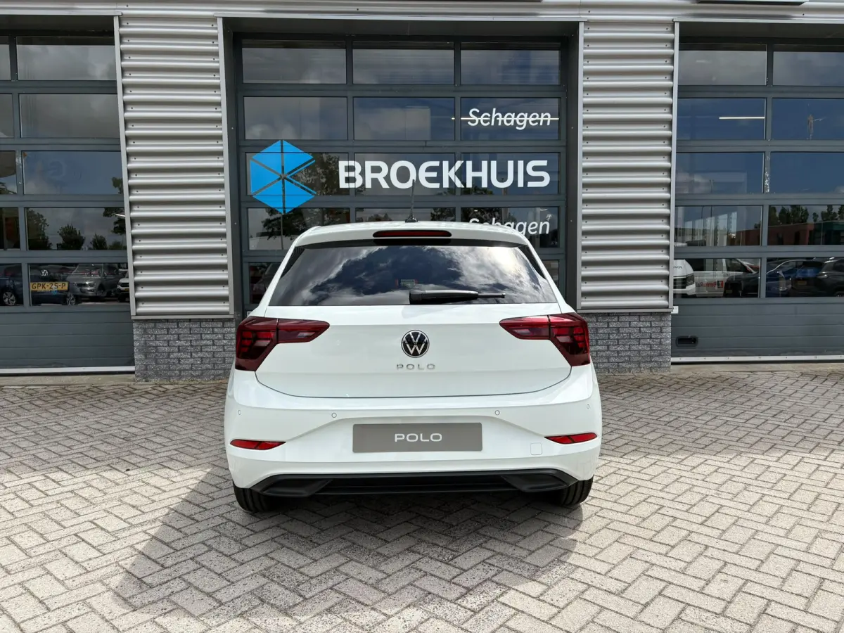 Life Edition | 'App-Connect' smartphone integratie | Buitenspiegels elektrisch instel- verwarm- en inklapbaar | Parkeersensoren voor en achter (Park Distance Control)