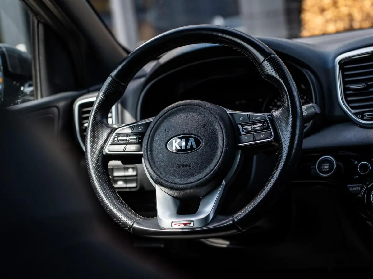 1.6 T-GDI GT-Line|PANO|JBL-AUDIO|TREKHAAK|19''