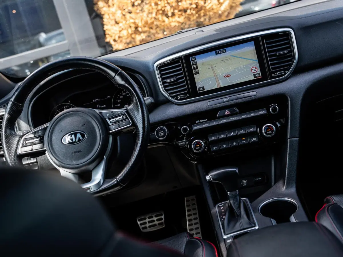1.6 T-GDI GT-Line|PANO|JBL-AUDIO|TREKHAAK|19''