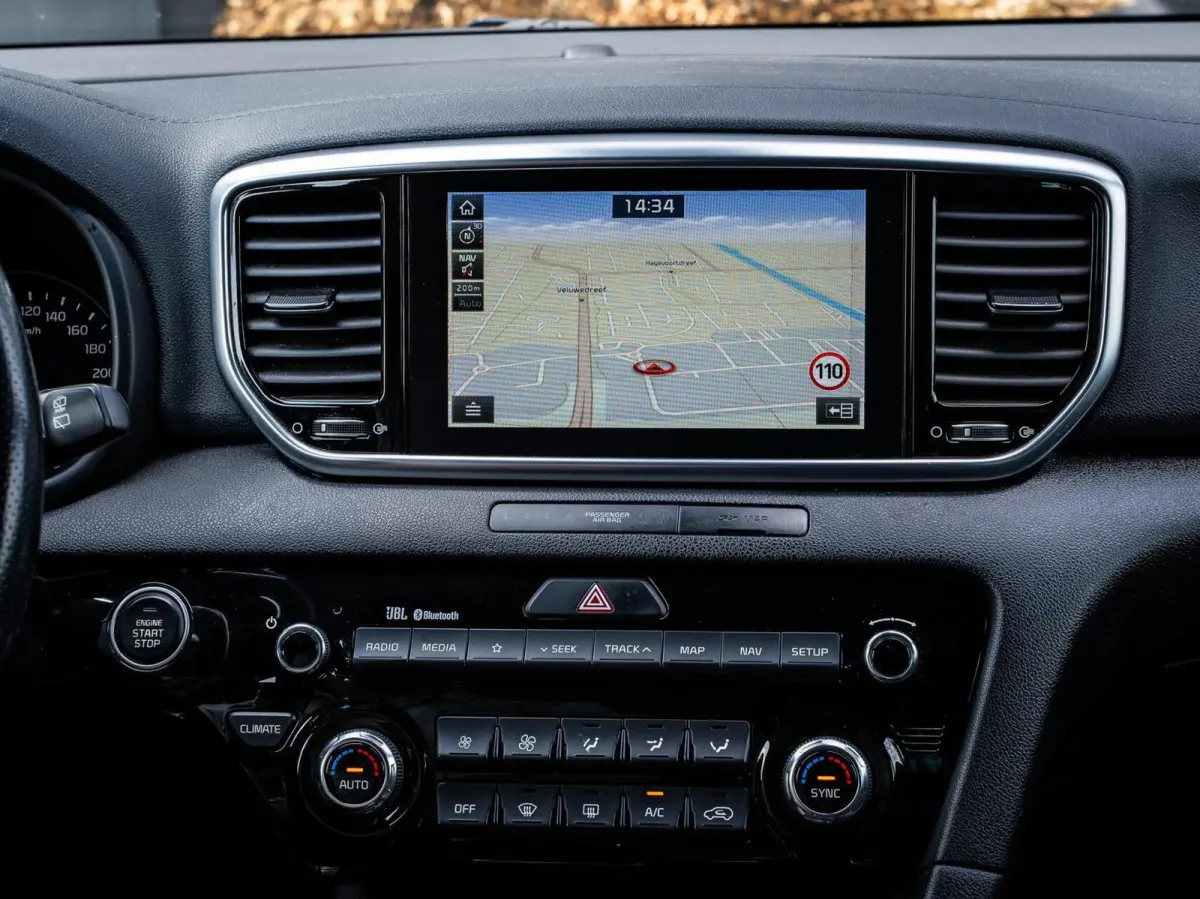 1.6 T-GDI GT-Line|PANO|JBL-AUDIO|TREKHAAK|19''