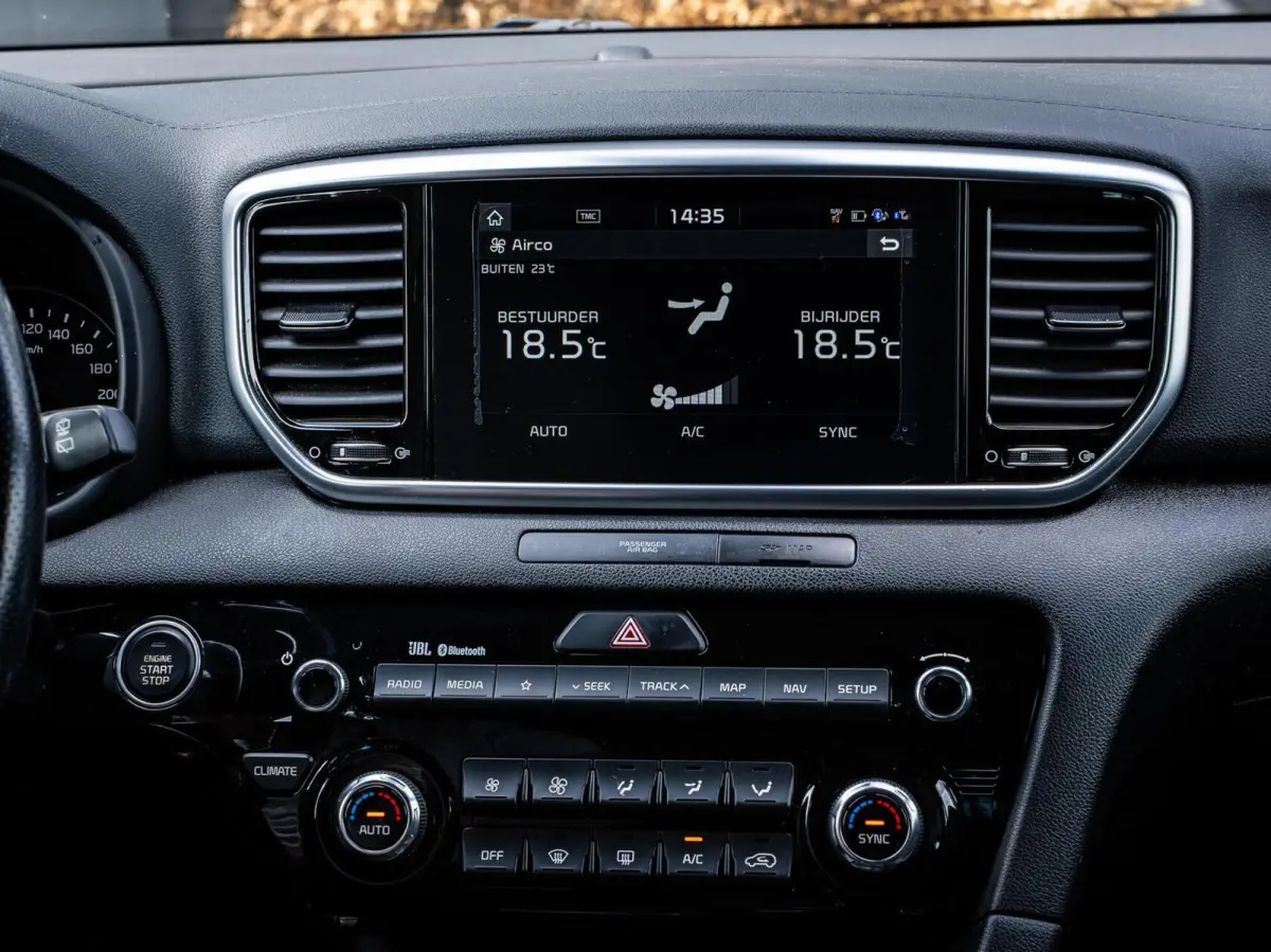 1.6 T-GDI GT-Line|PANO|JBL-AUDIO|TREKHAAK|19''