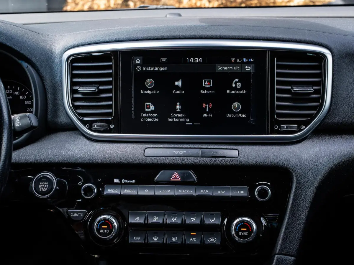 1.6 T-GDI GT-Line|PANO|JBL-AUDIO|TREKHAAK|19''