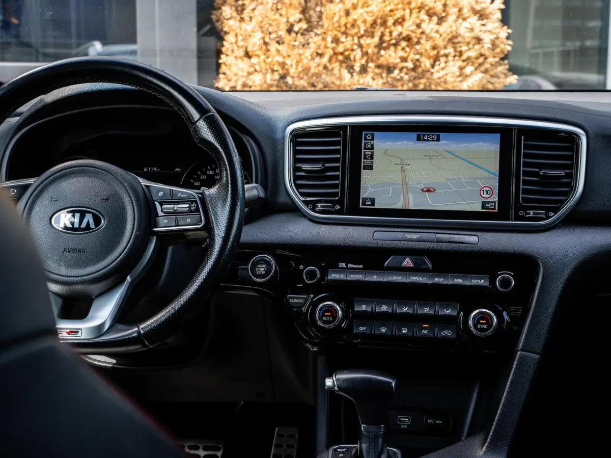 1.6 T-GDI GT-Line|PANO|JBL-AUDIO|TREKHAAK|19''