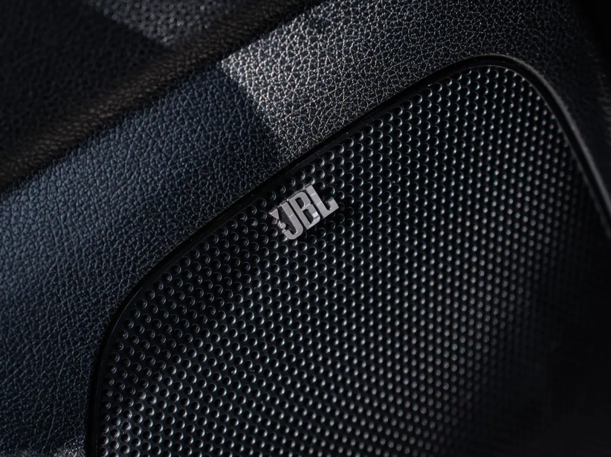 1.6 T-GDI GT-Line|PANO|JBL-AUDIO|TREKHAAK|19''