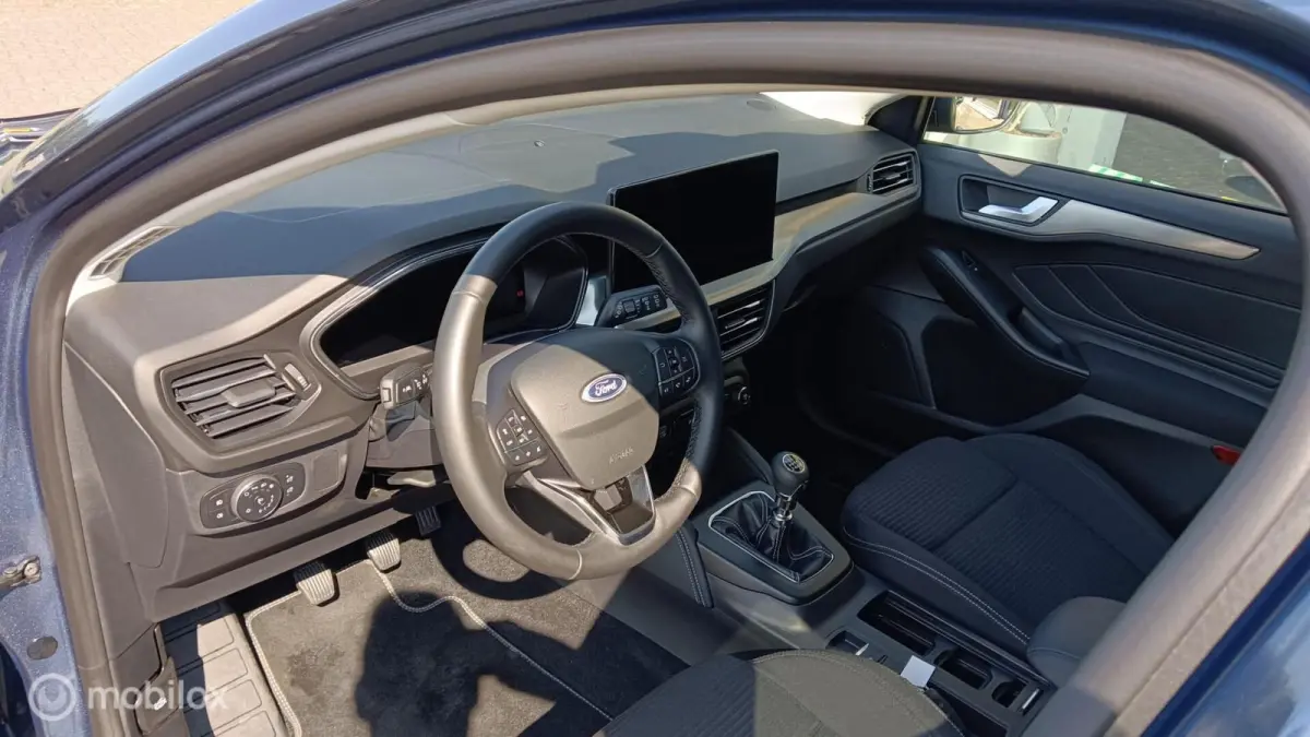 1.0 EcoBoost Hybrid Titanium X