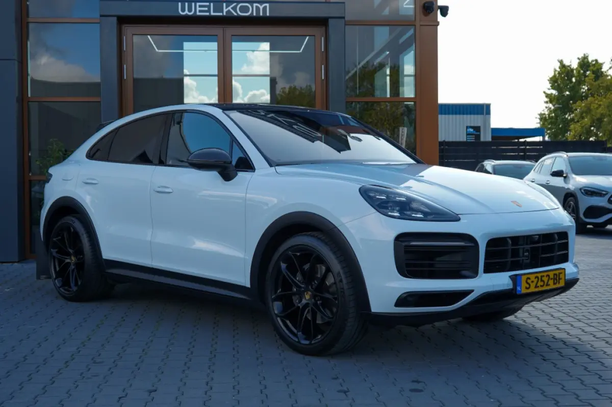 3.0 E-Hybrid | burmester | Sportuitlaat | Carbon Dak | Luchtvering