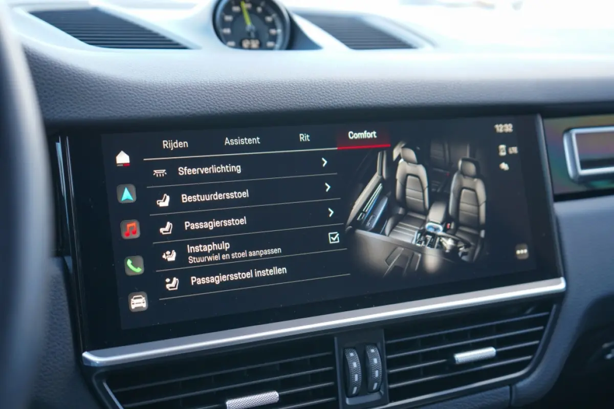 3.0 E-Hybrid | burmester | Sportuitlaat | Carbon Dak | Luchtvering