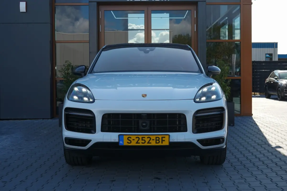 3.0 E-Hybrid | burmester | Sportuitlaat | Carbon Dak | Luchtvering