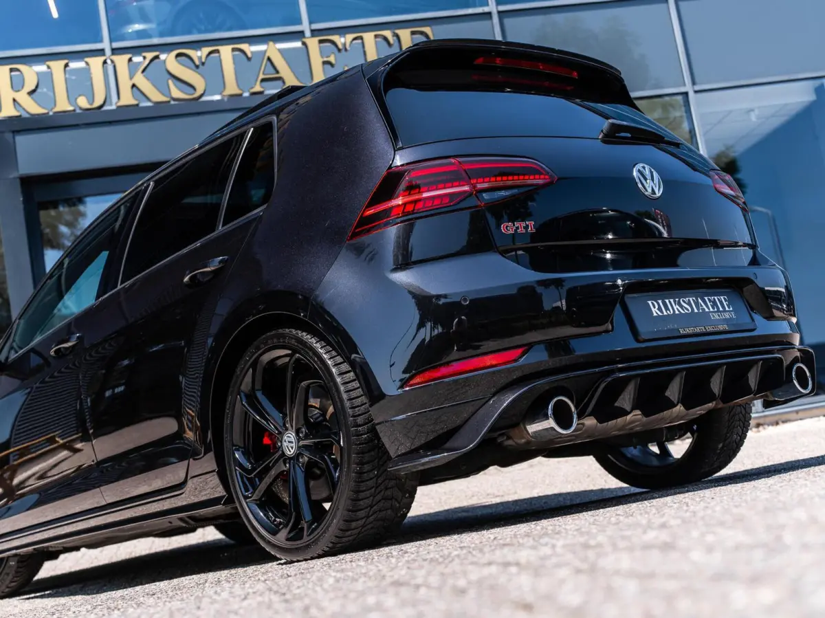2.0 TSI GTI TCR|PANO|ACC|19''|CAMERA|LEDER
