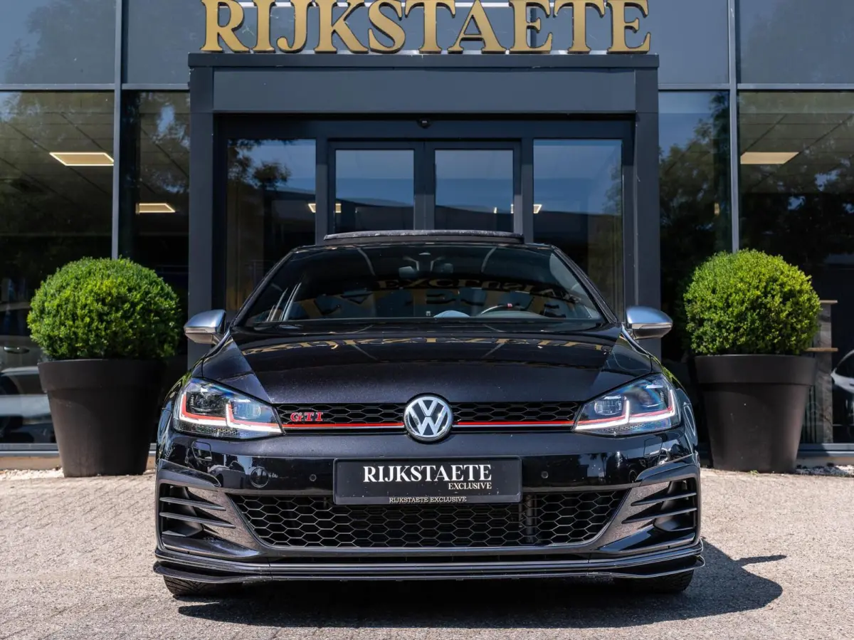 2.0 TSI GTI TCR|PANO|ACC|19''|CAMERA|LEDER