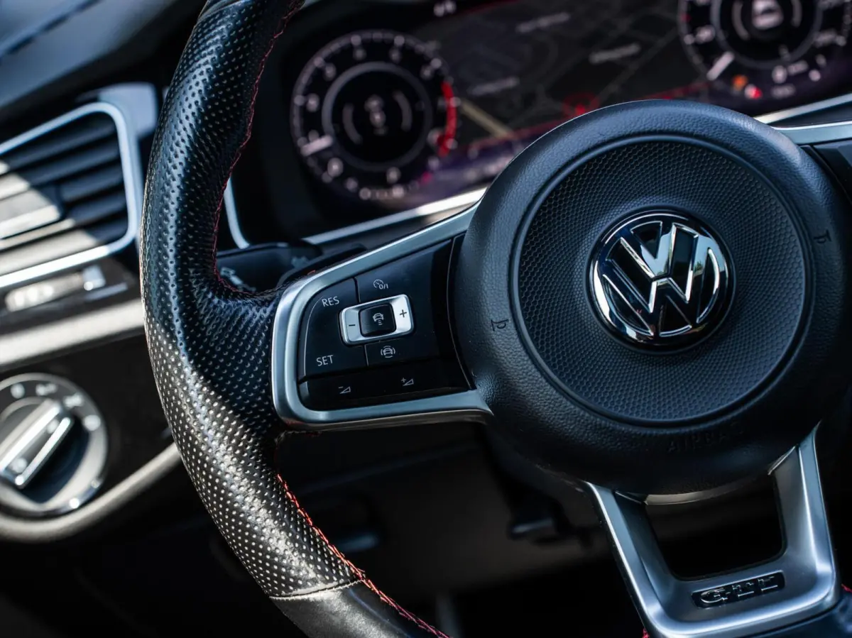 2.0 TSI GTI TCR|PANO|ACC|19''|CAMERA|LEDER