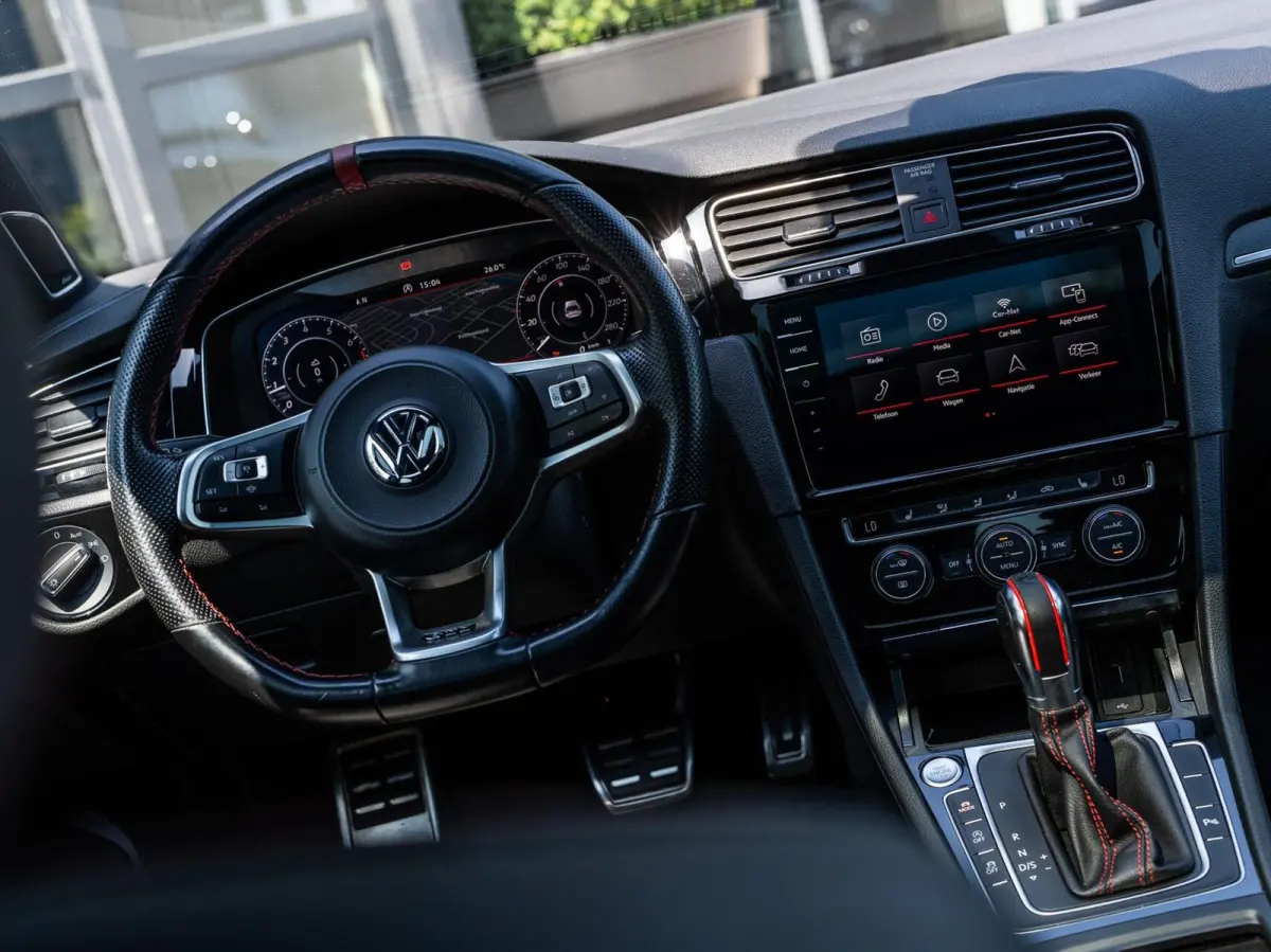 2.0 TSI GTI TCR|PANO|ACC|19''|CAMERA|LEDER