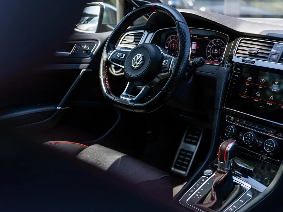 2.0 TSI GTI TCR|PANO|ACC|19''|CAMERA|LEDER