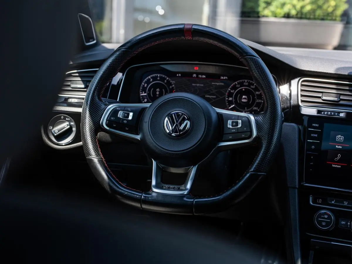 2.0 TSI GTI TCR|PANO|ACC|19''|CAMERA|LEDER