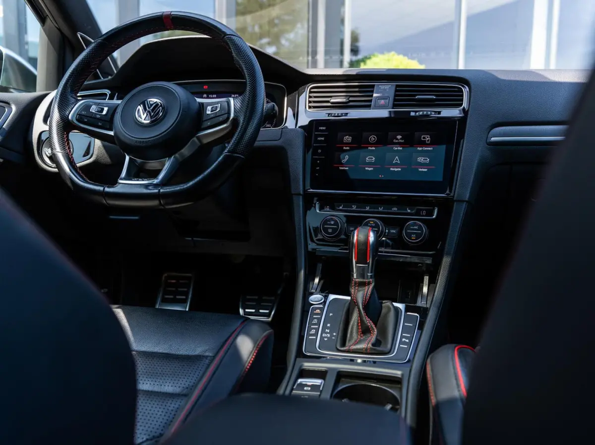 2.0 TSI GTI TCR|PANO|ACC|19''|CAMERA|LEDER