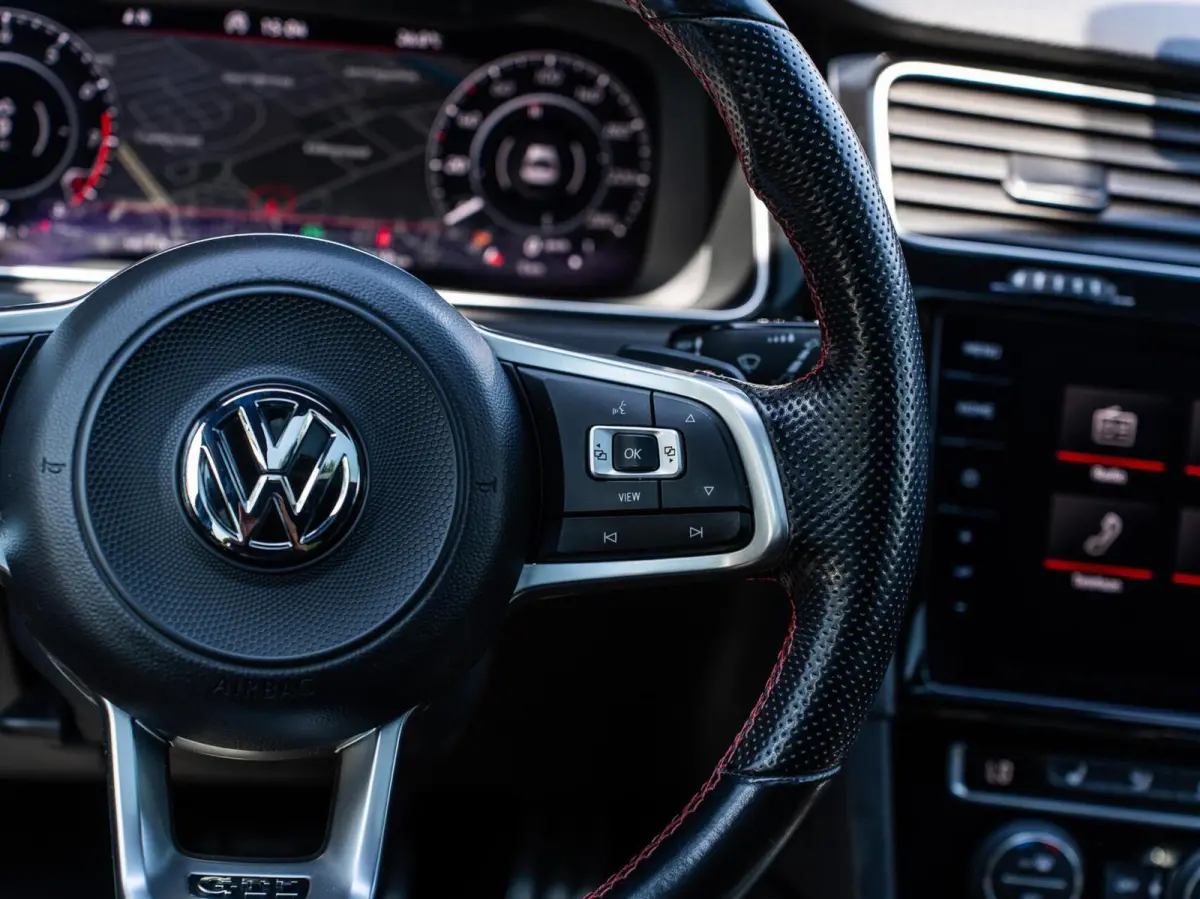 2.0 TSI GTI TCR|PANO|ACC|19''|CAMERA|LEDER