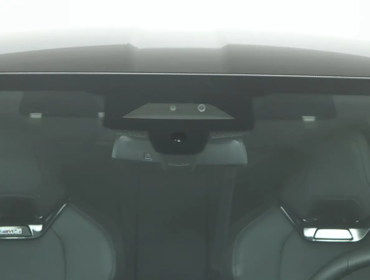 M5 | SOH 100% | M Driver's Pack | Bowers & Wilkins | Stoelventilatie | Driving Assistant Prof | Parking Assistant Prof | BMW Iconic Glow | Comfort Access | Stuurwielrand verwarmd |