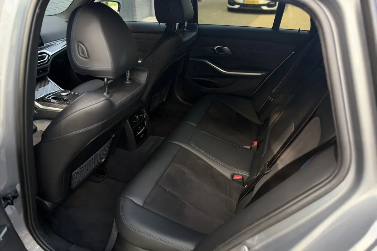 330e M-Sport Pro | Widescreen | Memory | Camera | Laserlight | Adaptive Cruise