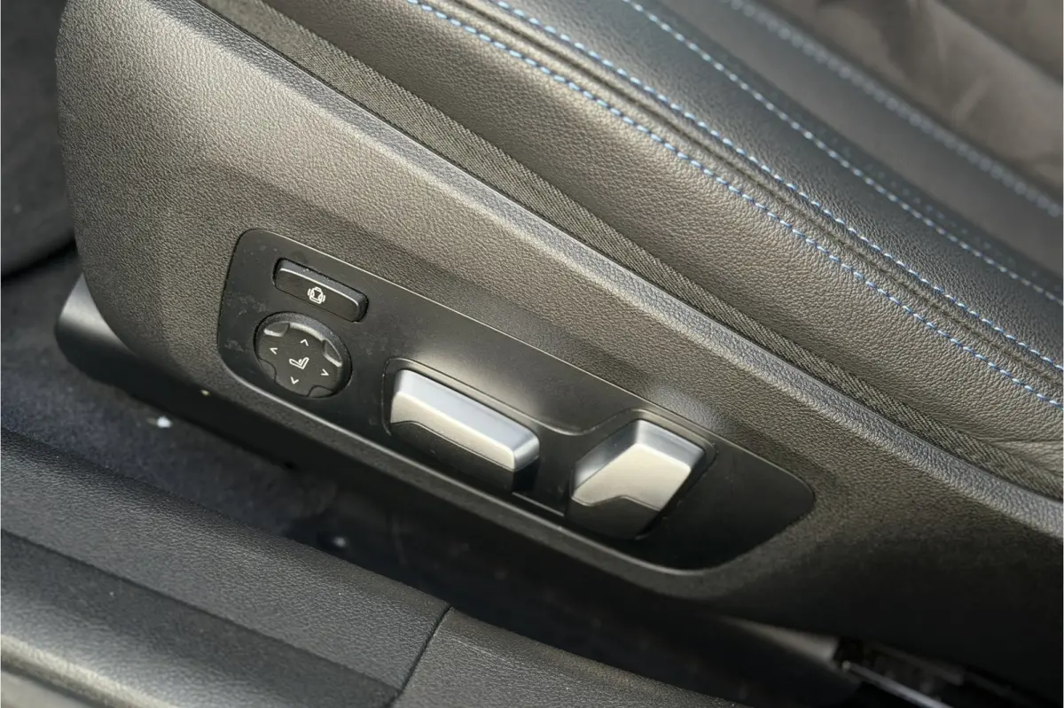 330e M-Sport Pro | Widescreen | Memory | Camera | Laserlight | Adaptive Cruise