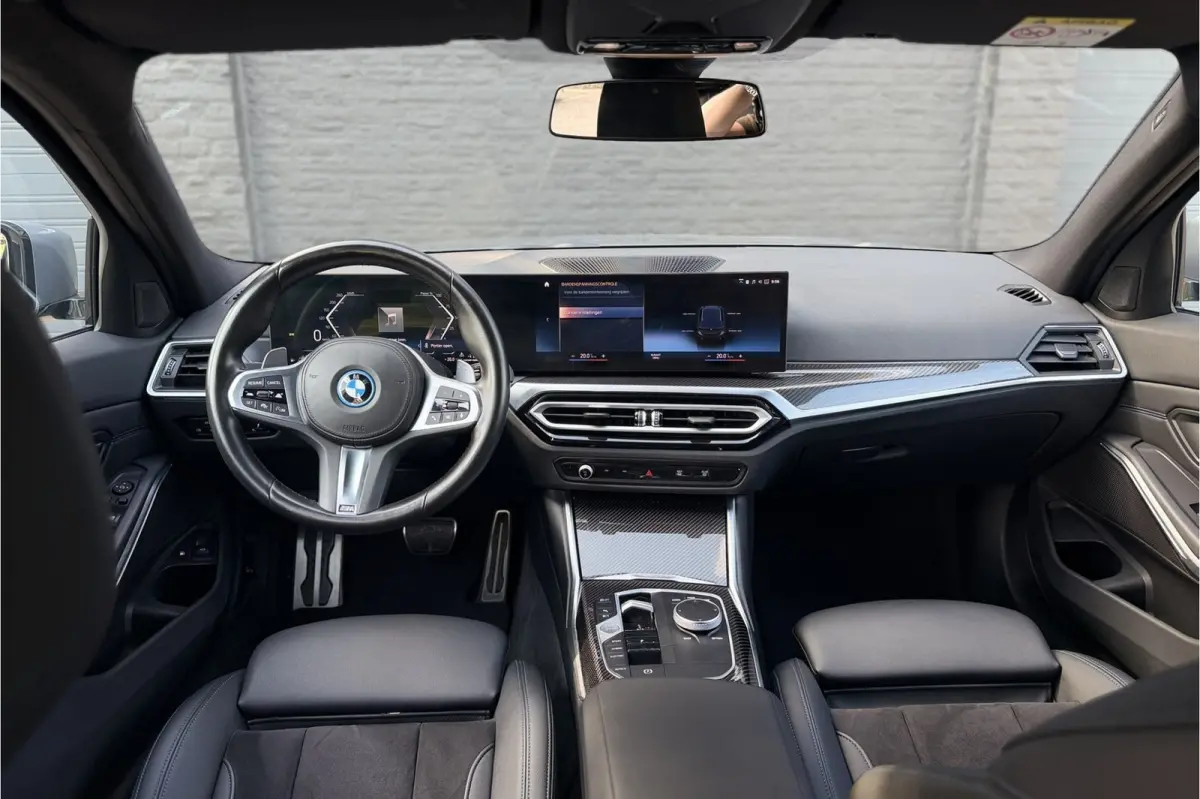 330e M-Sport Pro | Widescreen | Memory | Camera | Laserlight | Adaptive Cruise