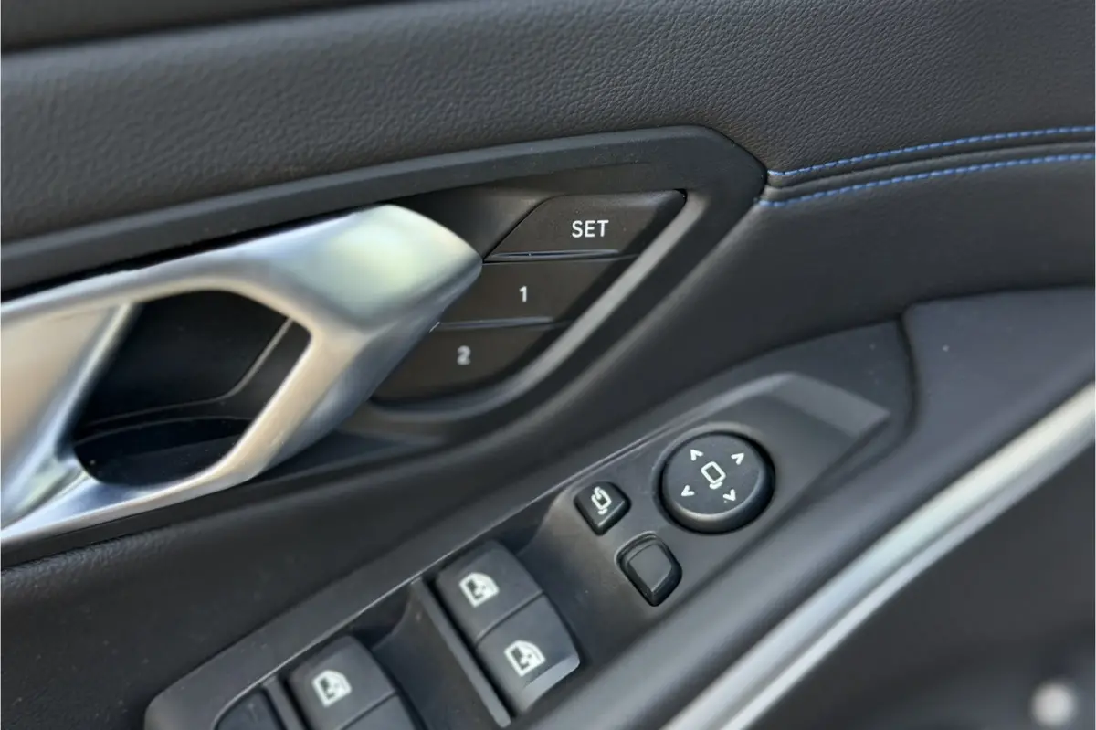 330e M-Sport Pro | Widescreen | Memory | Camera | Laserlight | Adaptive Cruise
