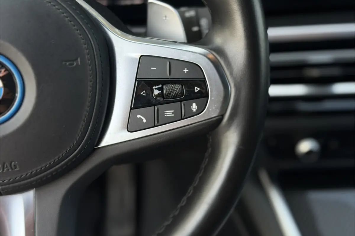330e M-Sport Pro | Widescreen | Memory | Camera | Laserlight | Adaptive Cruise