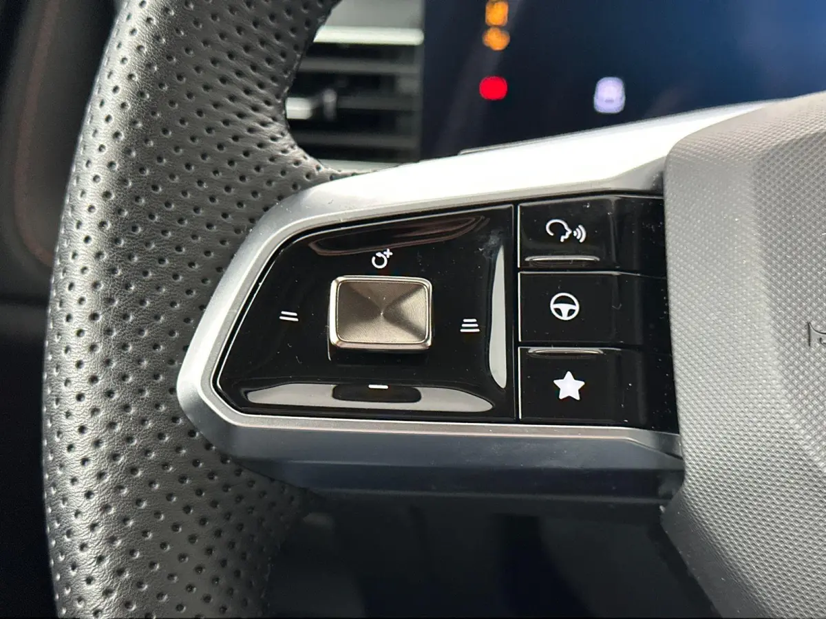 1.5 272pk Aut. Luxury | 100km Electrisch | Navi | CarPlay | 360 Camera | Stoelverwarming | Led Koplampen |