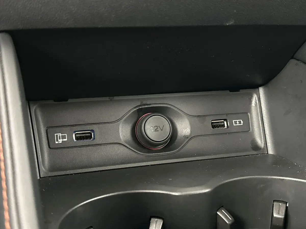 1.5 272pk Aut. Luxury | 100km Electrisch | Navi | CarPlay | 360 Camera | Stoelverwarming | Led Koplampen |