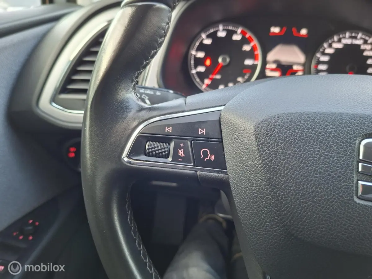 1.0 EcoTSI Style Business Intense