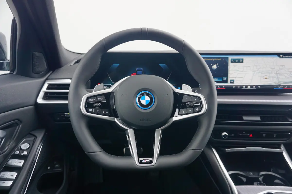 330e | SoH 100% | M Sportpakket | Comfort Access | Trekhaak | HiFi System
