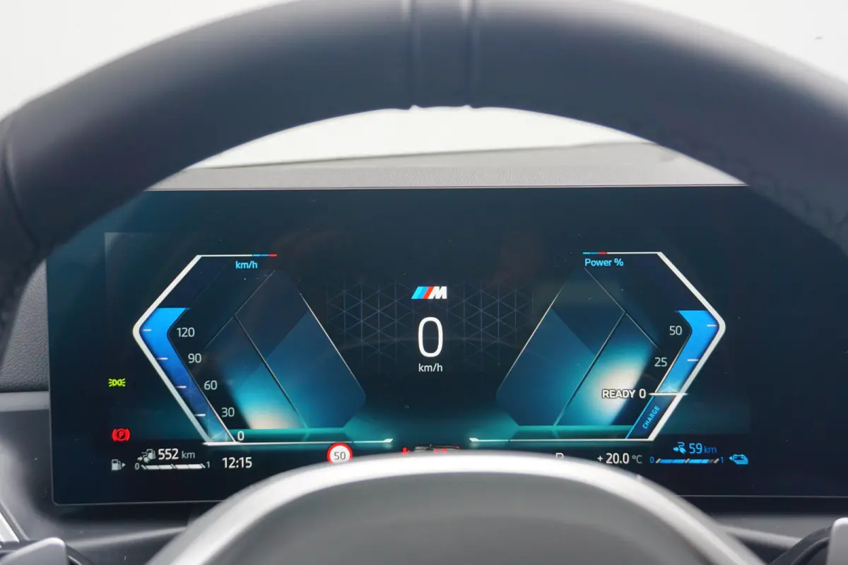 330e | SoH 100% | M Sportpakket | Comfort Access | Trekhaak | HiFi System