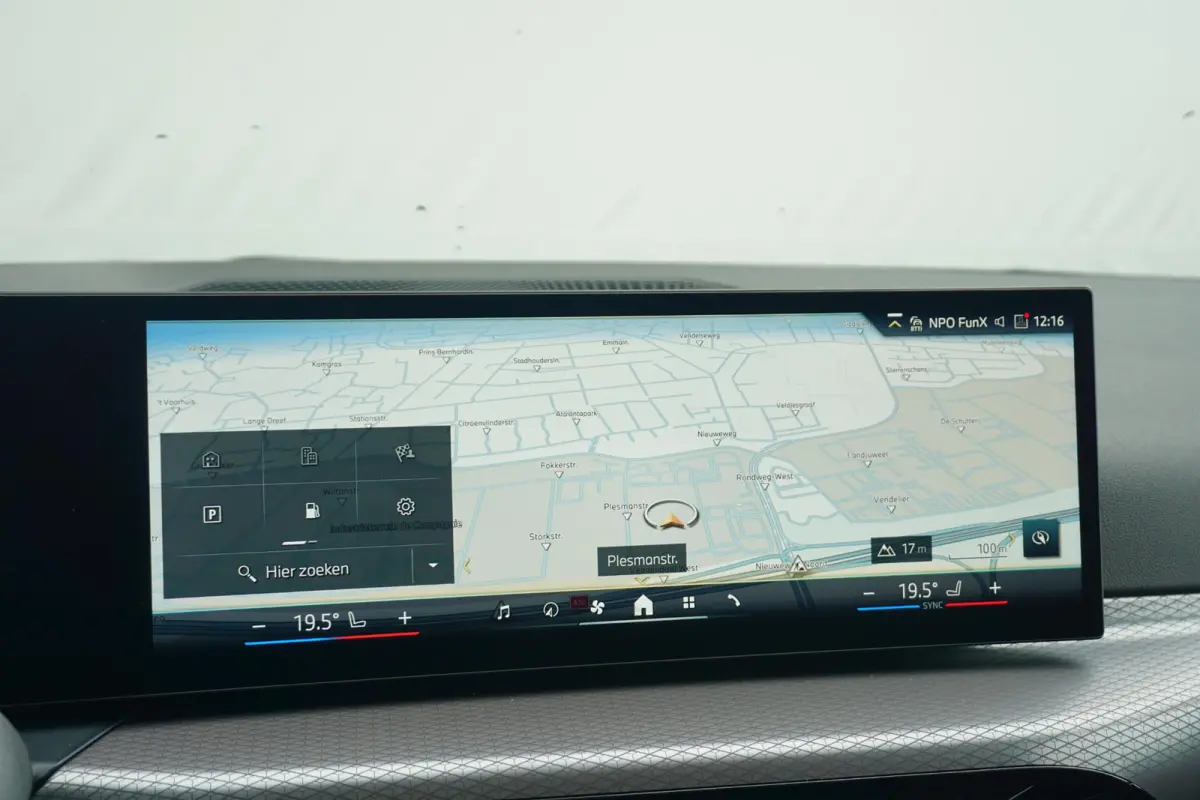 330e | SoH 100% | M Sportpakket | Comfort Access | Trekhaak | HiFi System