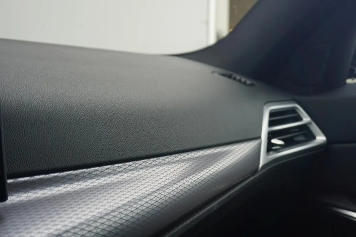 330e | SoH 100% | M Sportpakket | Comfort Access | Trekhaak | HiFi System