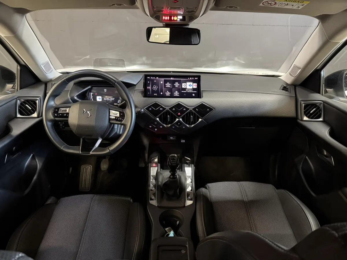 1.2 100PK Bastille | DAB+ | Apple Carplay | Head UP Display