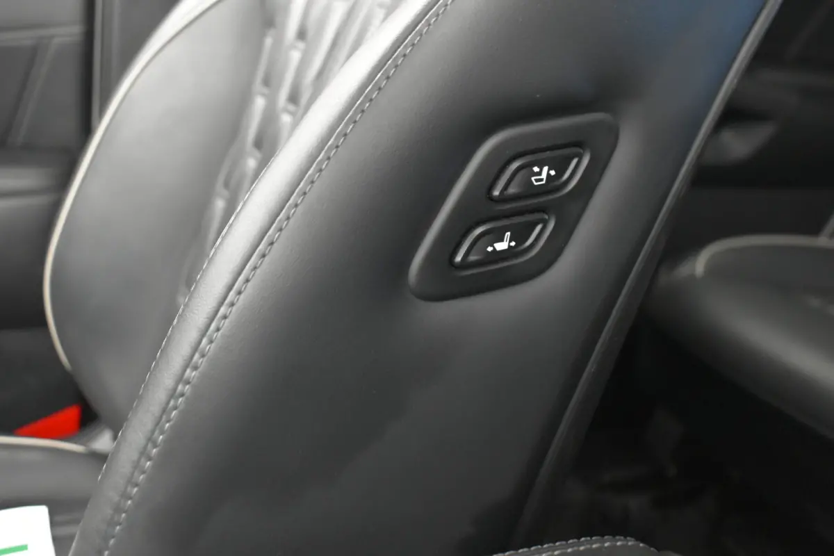 1.6 T-GDI Plug-in Hybrid 4WD Executive Trekh Pano Bose leder Donkere hemel