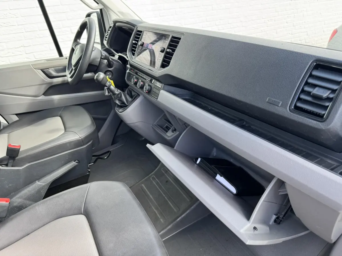 35 2.0 TDI L4 DC Carplay Cruise control Automatisch airco Navigatie