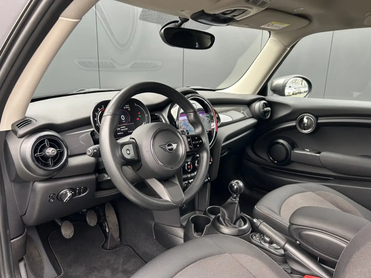 1.5 Cooper Navigatie LED Carplay NL-auto