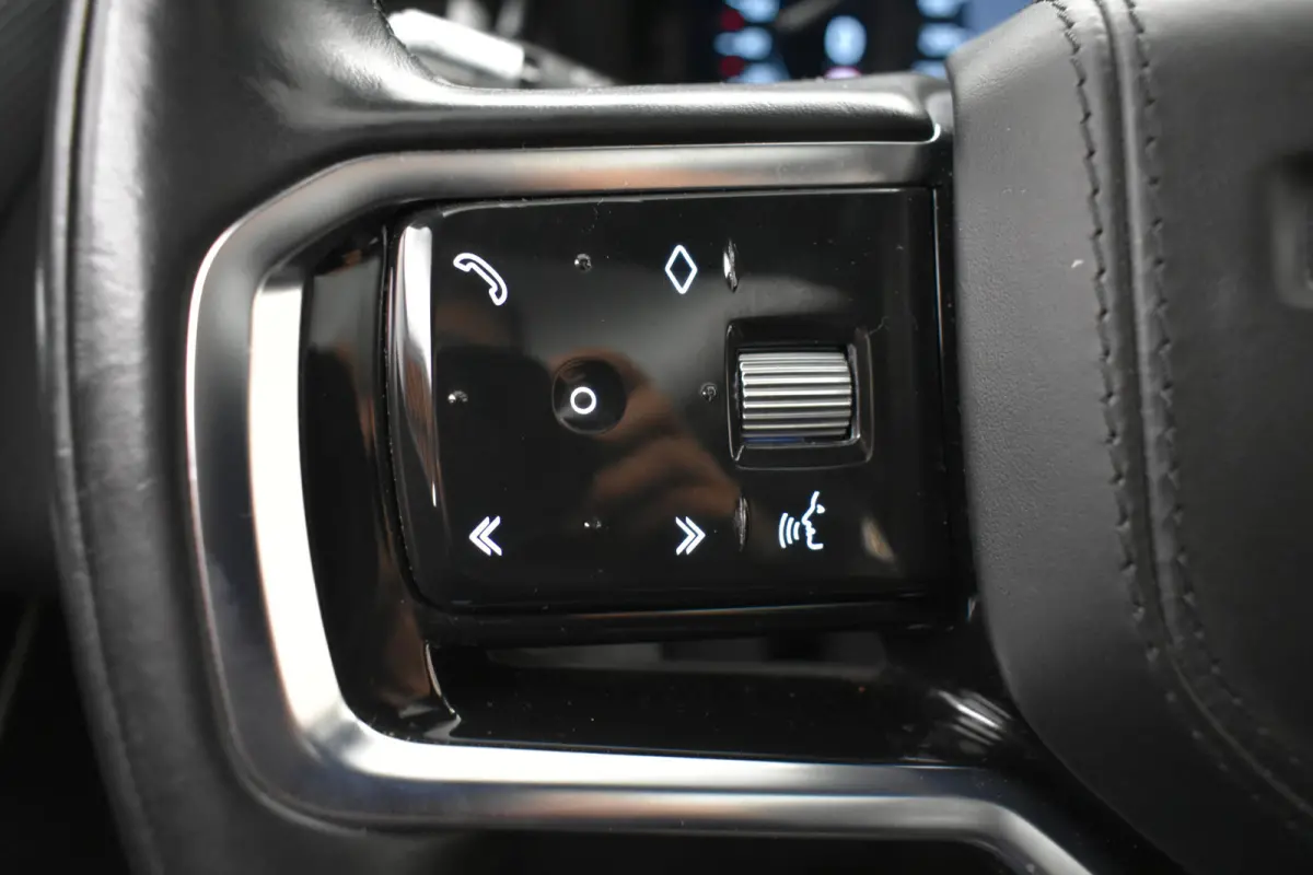 2.0 P400e R-Dynamic Black Pack Pano 360ºCam Meridian Vol Leder Virtual El-A-klep Mem Seat Dhoek
