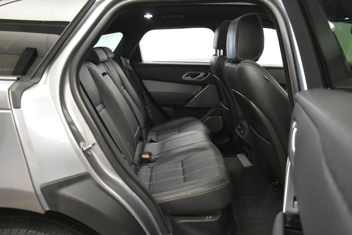 2.0 P400e R-Dynamic Black Pack Pano 360ºCam Meridian Vol Leder Virtual El-A-klep Mem Seat Dhoek