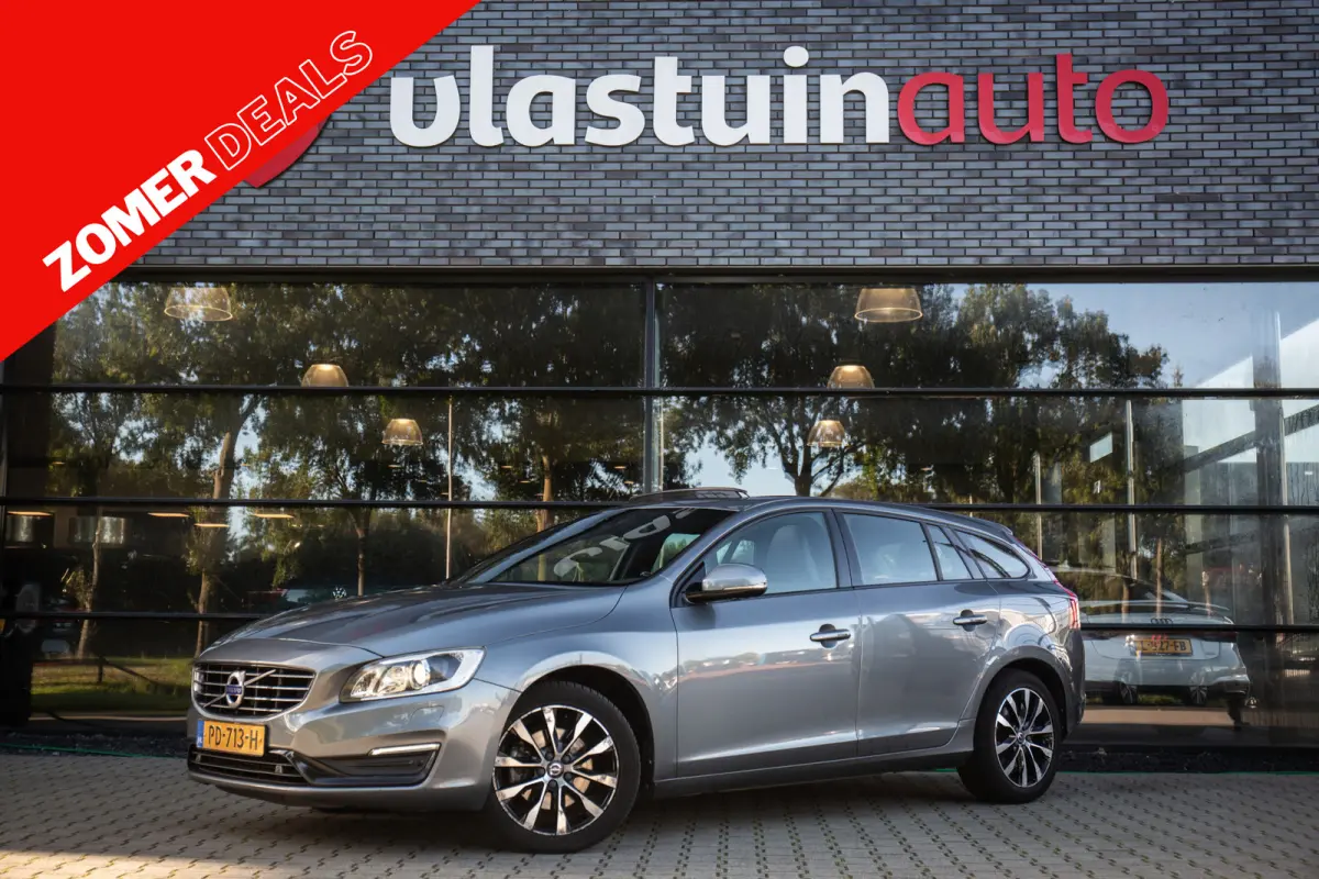 2.0 T4 Polar+ Dynamic , Trekhaak, Panoramadak, Leder, Camera, Origineel Nederlands