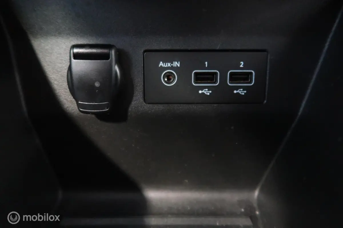 1.0 TCe Bi-Fuel Zen Navi Carplay NAP