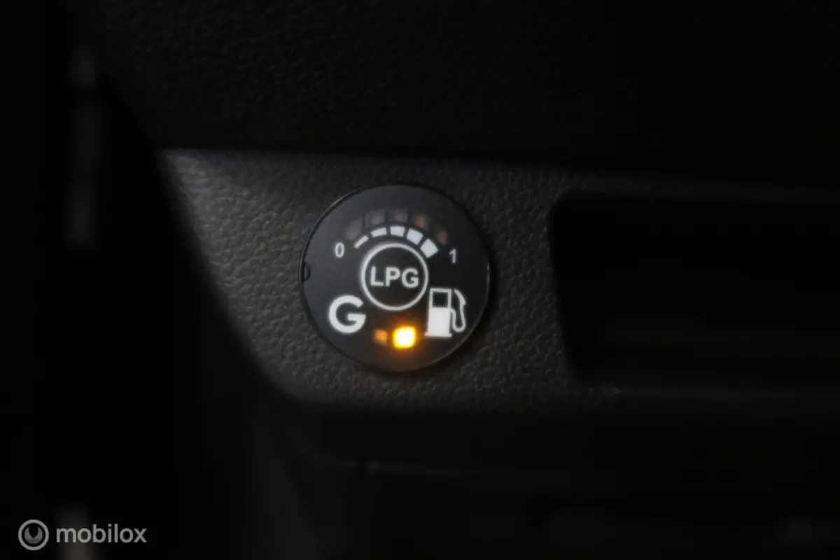 1.0 TCe Bi-Fuel Zen Navi Carplay NAP