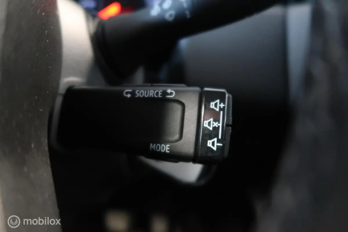 1.0 TCe Bi-Fuel Zen Navi Carplay NAP