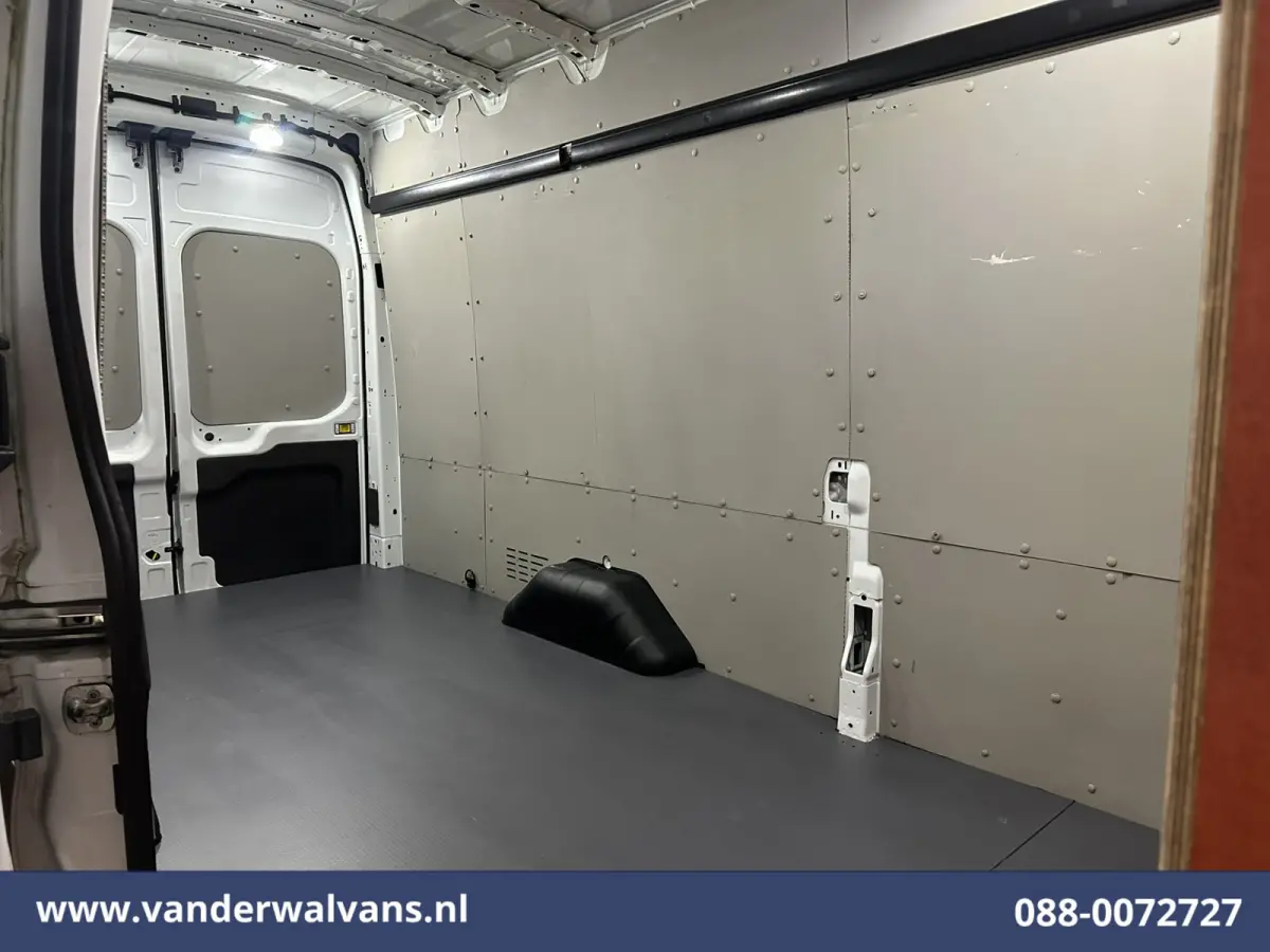 2.0 TDCI 130pk L4H3 Euro6 Airco | Camera | Apple Carplay | Parkeersensoren | Cruisecontrol Sidebars, Verwarmde voorruit, Android Auto