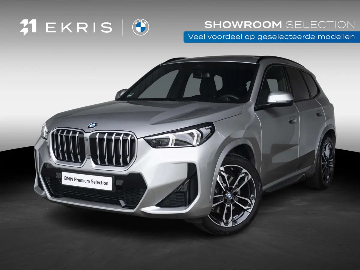 sDrive20i | M Sportpakket | Travel Pack | Verwarmd Stuurwiel | Comfort Access | 	Achteruitrijcamera | Panoramadak | Trekhaak