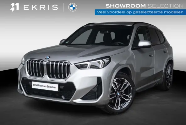 sDrive20i | M Sportpakket | Travel Pack | Verwarmd Stuurwiel | Comfort Access | 	Achteruitrijcamera | Panoramadak | Trekhaak