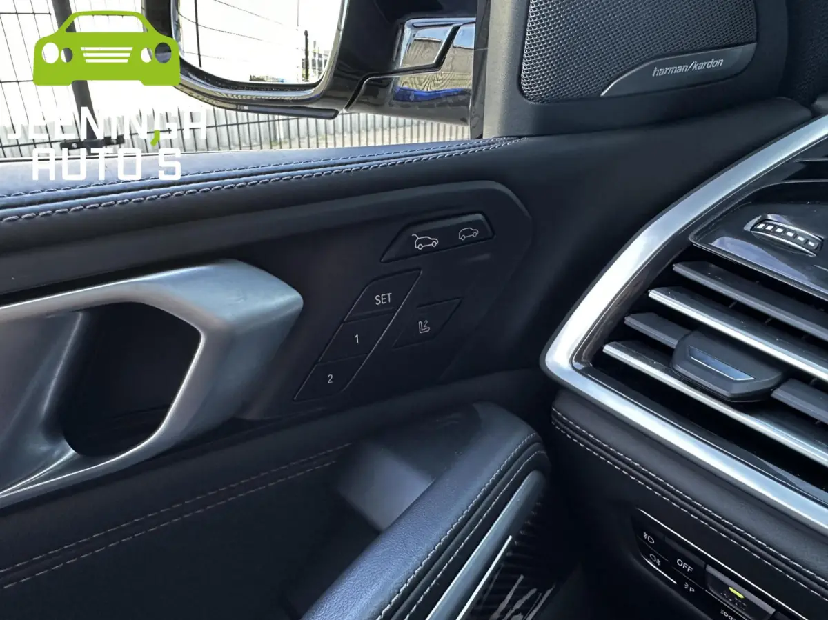 xDrive40i High Executive | HUD | Laser | M sport|Pano