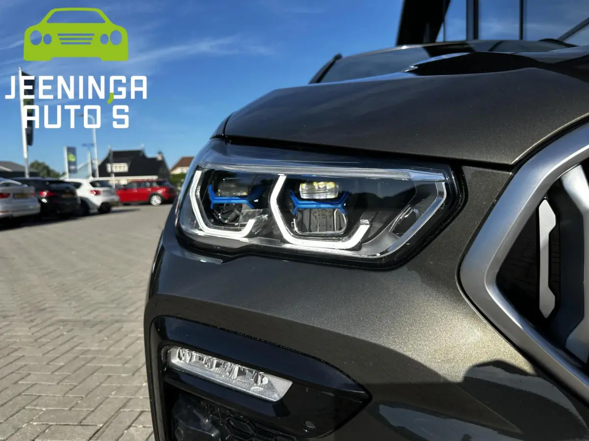 xDrive40i High Executive | HUD | Laser | M sport|Pano