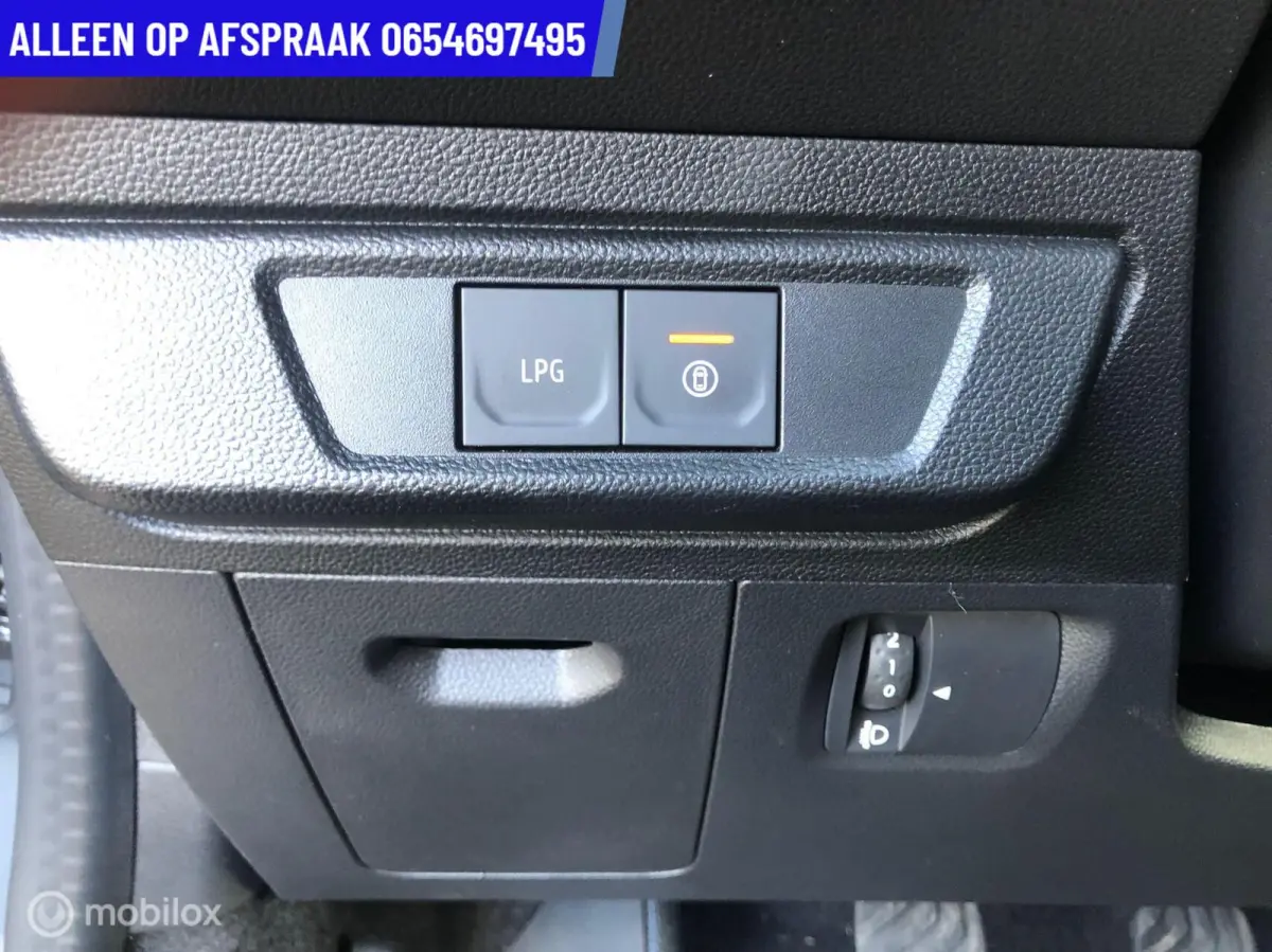 1.0 TCe 100 ECO-G Extreme 7p. 21.DKM BI-FUEL AIRCO NAVIGATIE